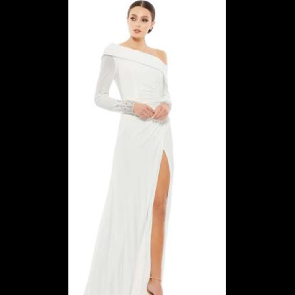 (10) Mac Duggal BEADED CUFF DROP SHOULDER FAUX WRAP, Sz 14